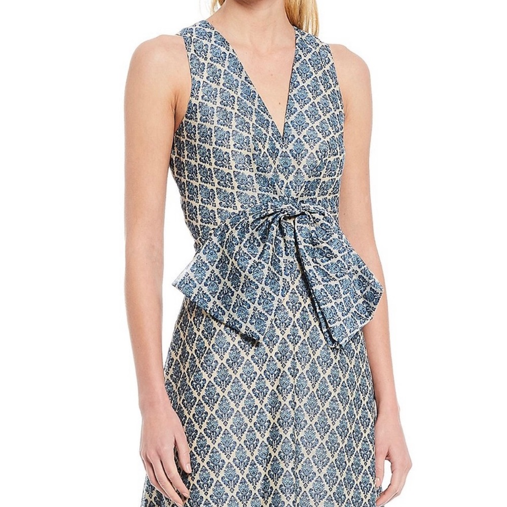 💙Sachi & Babi Bryce V- Neck sleeves Dress💙 - Picture 5 of 5